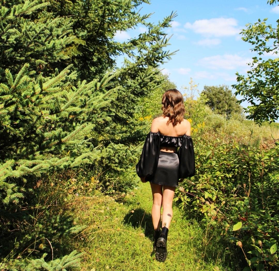 Corabells Top - Black